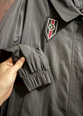 Düğmeli Uzun Gri Kadın Yağmurluk - Görsel 2