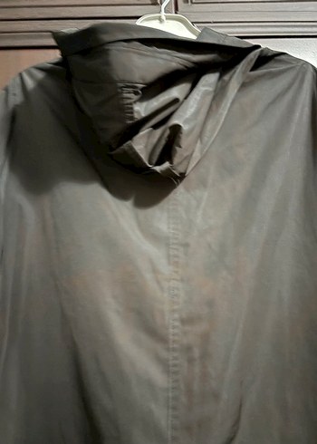 Düğmeli Uzun Gri Kadın Yağmurluk - Görsel 3