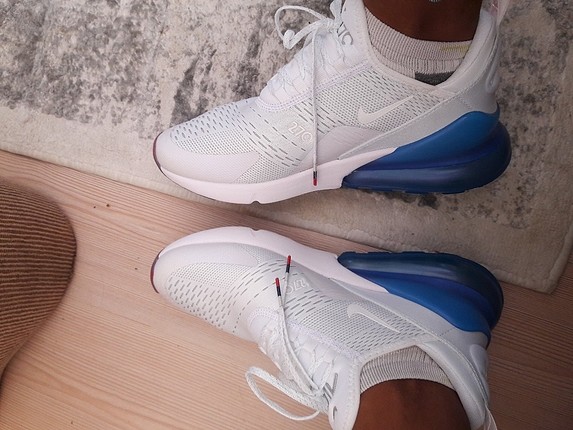 Nike air270