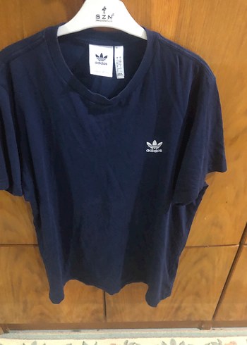 Adidas Lacivert Pamuklu Erkek Tişört