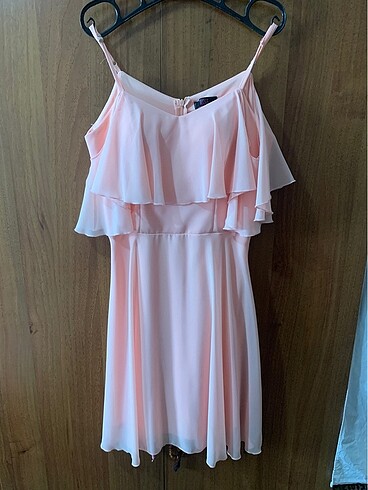 Toz pembe elbise