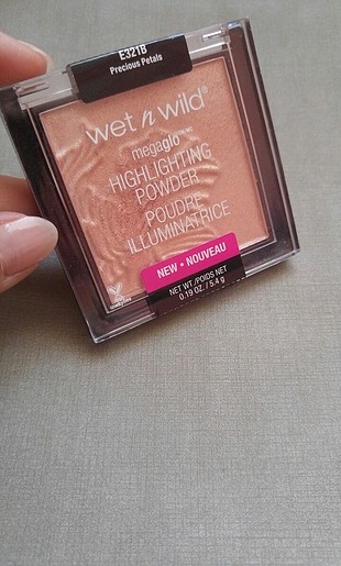 wetnwild aydınlatıcı