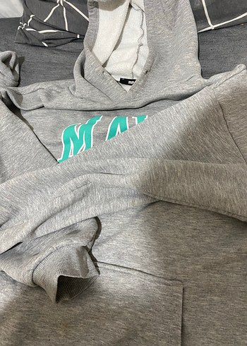 m Beden Gri Kapüşonlu Mavi Baskılı Sweatshirt
