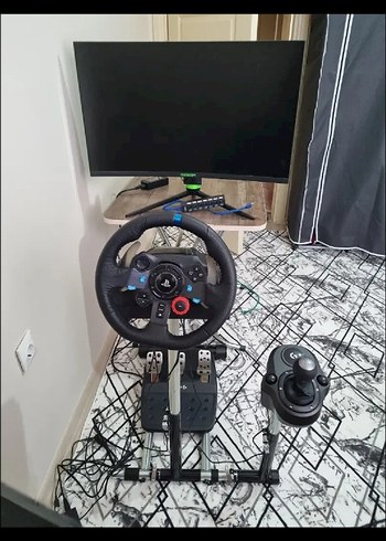 Siyah Oyun Direksiyonu ve Pedal Seti