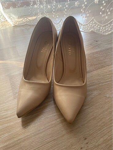 38 Beden ten rengi Renk krem stiletto