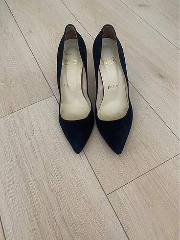 Christian Louboutin Christian louboutin nubuk stiletto