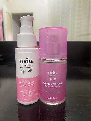 Diğer Mia klinika Spf 50+ eşitleyici yüz kremi ve Mist seti