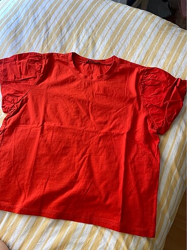 zara kırmızı t-shirt