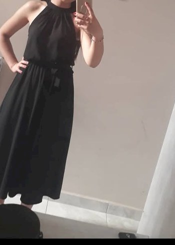 Siyah Midi Kemerli Uzun Elbise