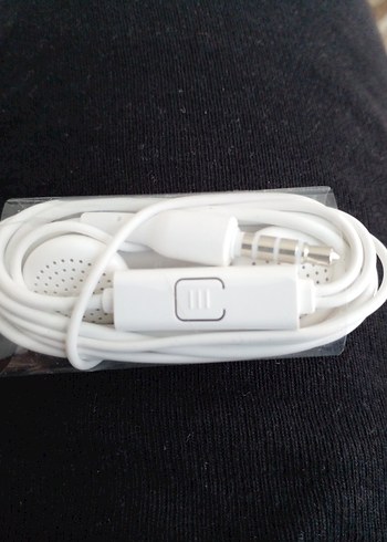 Beyaz Kulak İçi Kulaklık - Görsel 3