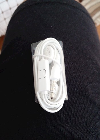 Beyaz Kulak İçi Kulaklık - Görsel 4