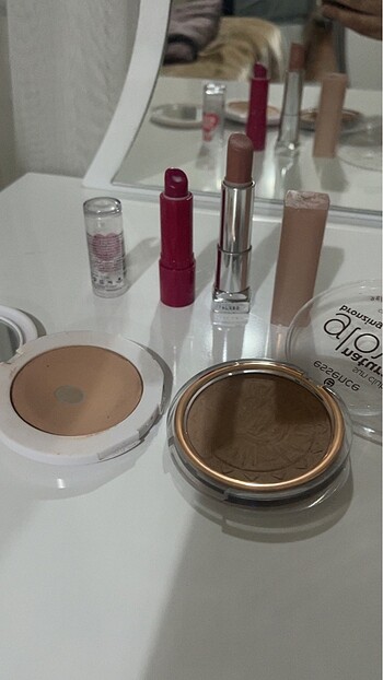 Maybelline Toplu makyaj malzemeleri