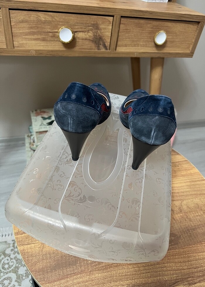 Lacivert topuklu ayakkabı - Görsel 3