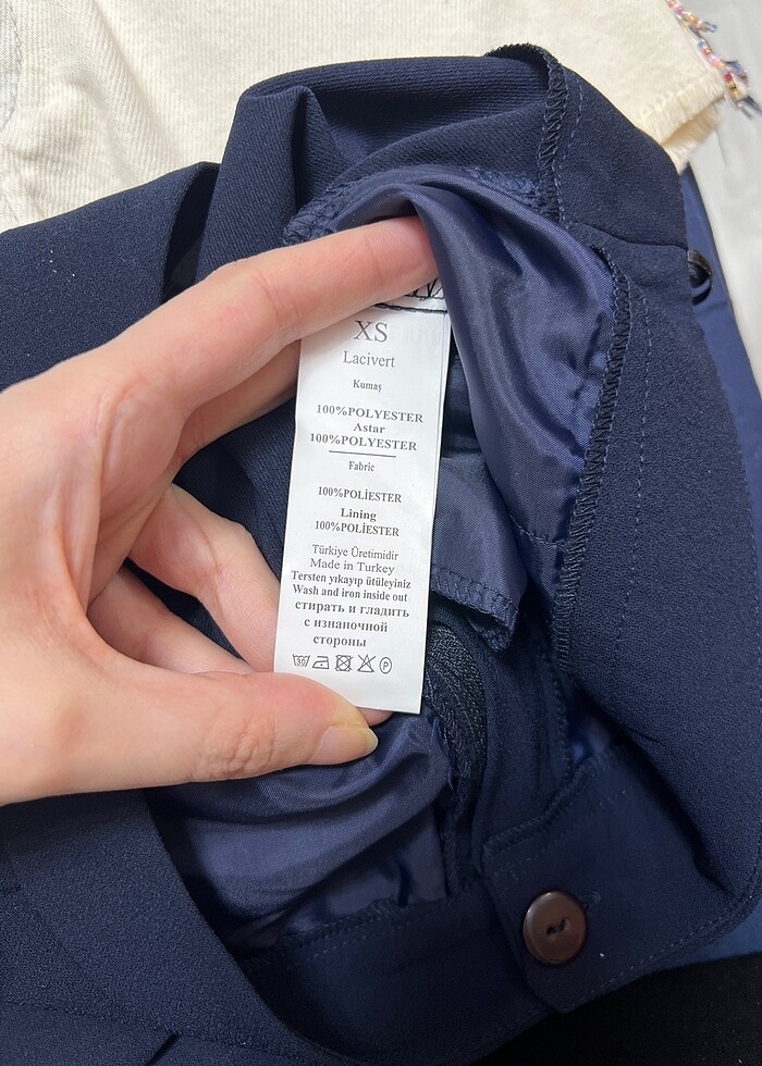 Lacivert mini şort - Görsel 3