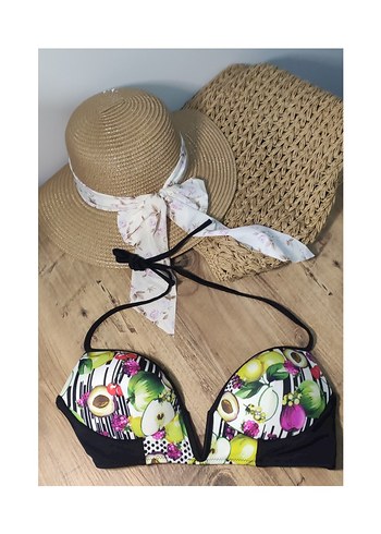 Diğer Meyve desenli,V dekolte detaylı,sabit kaplı bikini üstü 75C