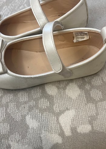 Kız Çocuk Beyaz Tokalı Bale Ayakkabısı - Görsel 2