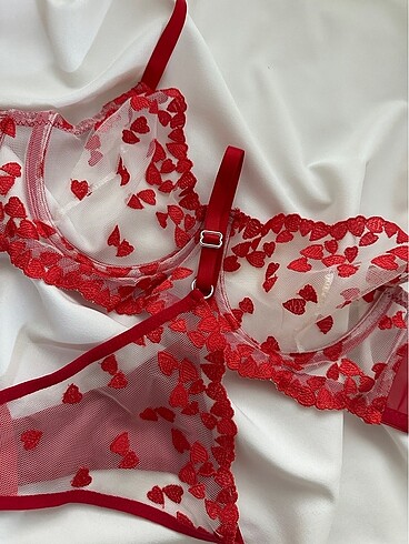 m Beden Aphrodite Bra Set