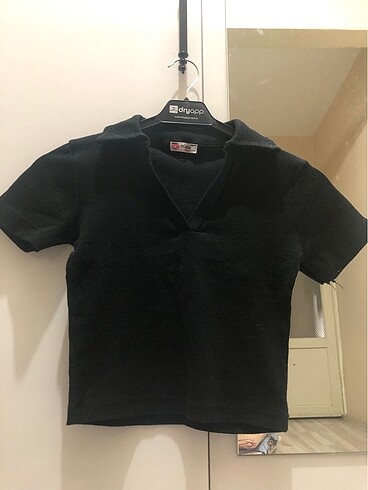V yakalı crop