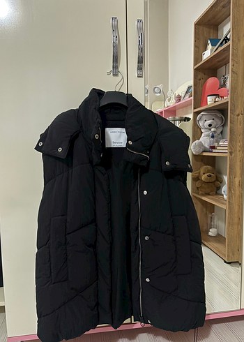 Bershka Siyah Kapusonlu Uzun Sisme Mont
