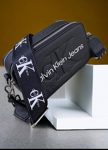 Beden Calvin Klein çanta