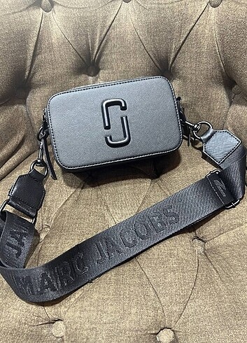 Marc Jacobs çanta 