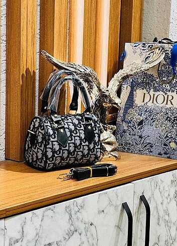 Dior çanta 