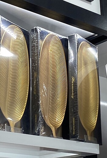 Diğer 50 adet Meyve sunumluğu ananas ve yaprak model