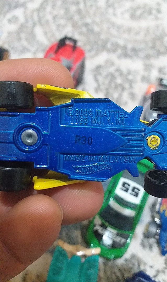 eski tarihe ait metal arabalar 20  adet - Görsel 3