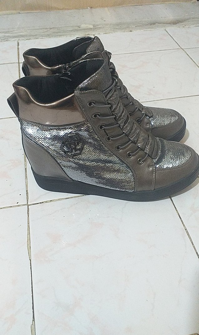 Kemer Detaylı Kahverengi parlak şık  Kadın Dolgu Topuk Bot - Görsel 3