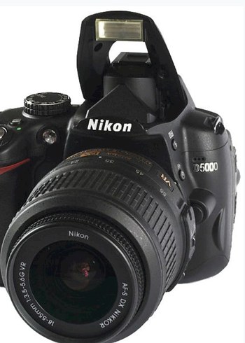 Nikon D5000 Siyah Dijital Fotoğraf Makinesi