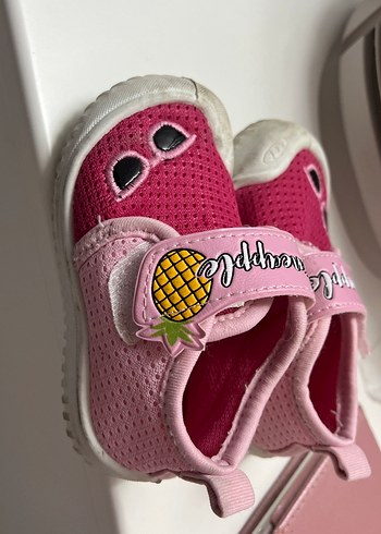 Gezer Kız Çocuk Pembe Spor Ayakkabı Velcro