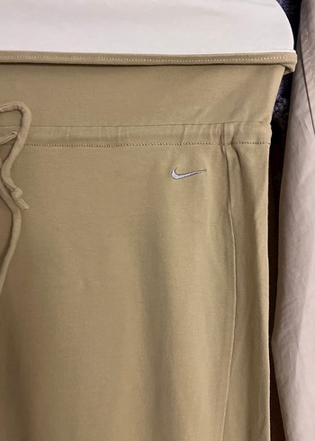 Bej Nike Rahat Kesim Kadın Eşofman Altı