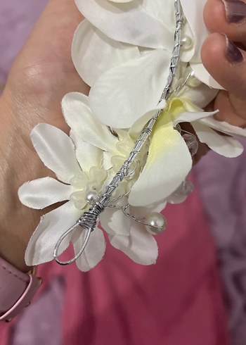 Boncuklu Beyaz Çiçekli Saç Aksesuarı - Görsel 6