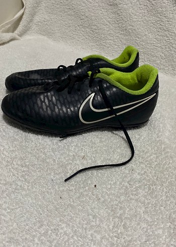 Nike Siyah Erkek Futbol Ayakkabısı Velcro Bantlı