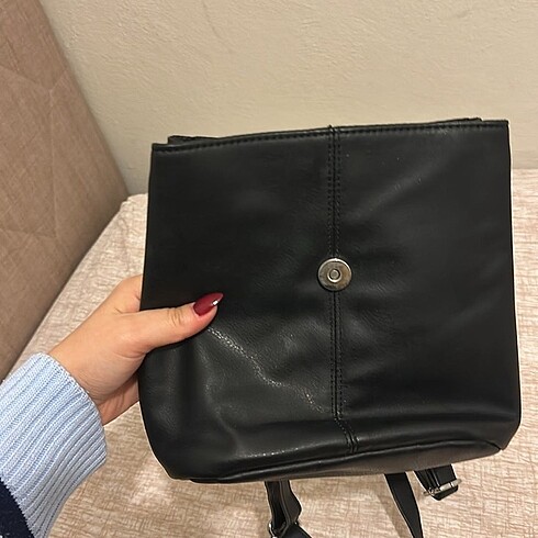  Beden siyah Renk H&M mini sırt çanta