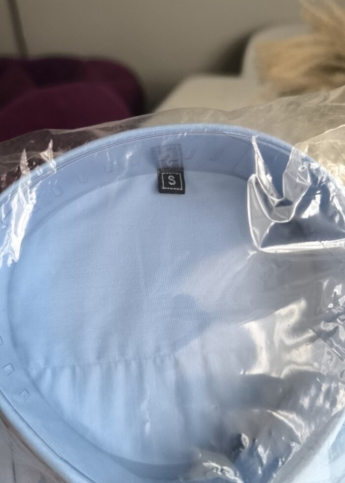 Sıfır gömlek S ve XL olarak iki âdet - Görsel 3