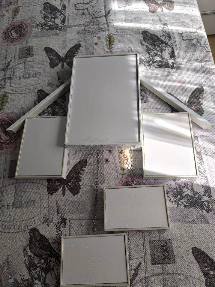 Beyaz Çoklu Fotoğraf Çerçevesi - Görsel 2