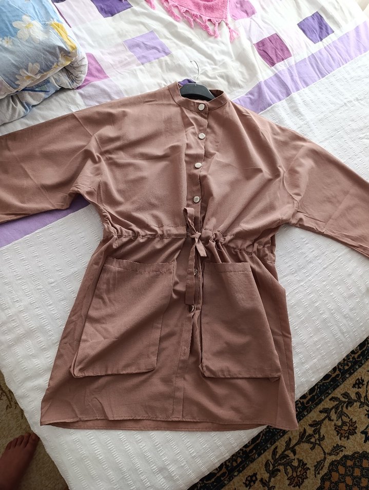 Pembe düğmeli tunik - Görsel 4