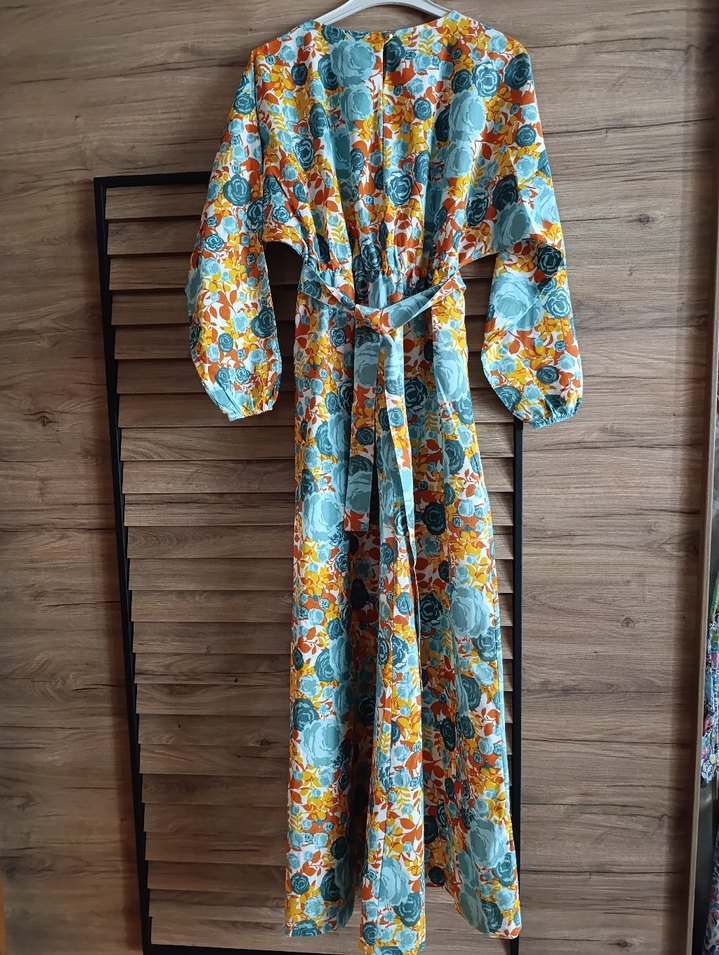 Çok Renkli Çiçekli Uzun  Elbise - Görsel 2