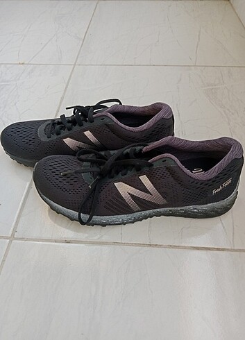 New Balance ORİJİNAL NEW BALANCE SİYAH KADİN AYAKKABI 