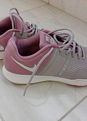 Nike ORİJİNAL Nike KADIN AYAKKABISI