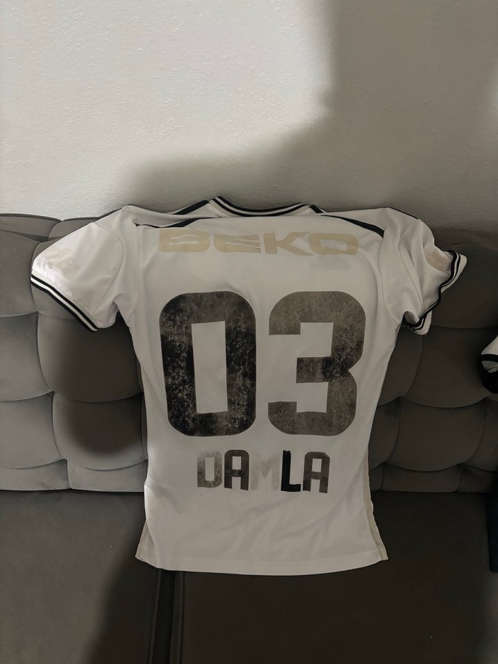 XS beden Beşiktaş formaları orijinal 2 adet - Görsel 3