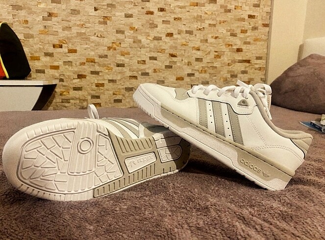 Adidas Adidas Rivaly Low