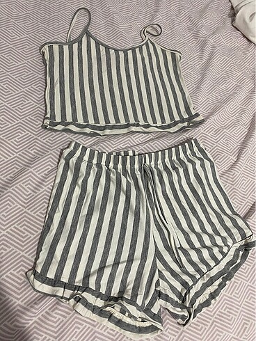 Pijama takımı