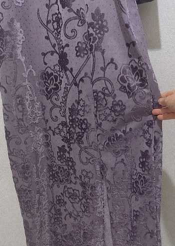 Mor Desenli Uzun Gotik Elbise - Görsel 4