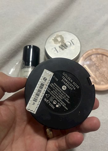 Beden Golden Rose Likit Makyaj Bazı Parlak Bej