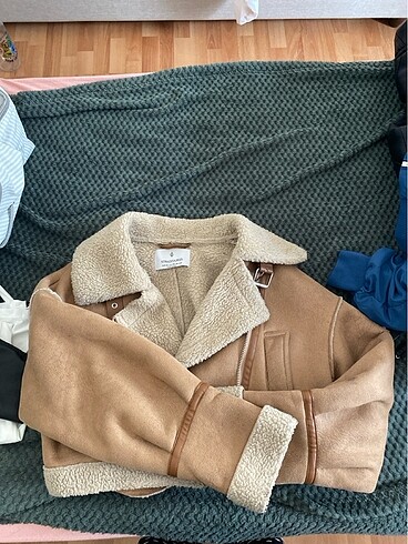 xs Beden stradivarius kürklü ceket
