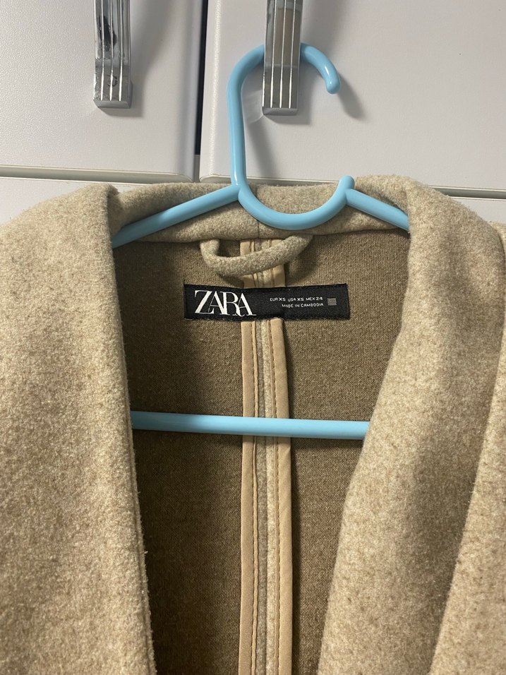 Zara Kemerli Kapüşonlu Bej Kaban - Görsel 3