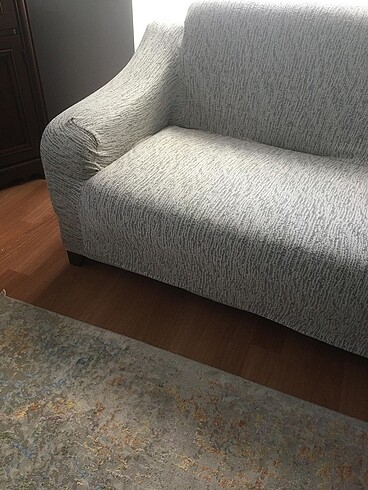 Lastikli koltuk örtüsü