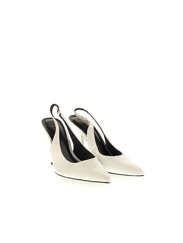 Bershka Bershka Stiletto %70 İndirimli.